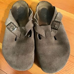 Birkenstock Boston Clog - Taupe colored